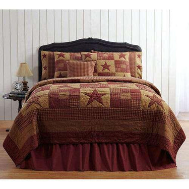Ninepatch Queen Quilt - The Fox Decor
